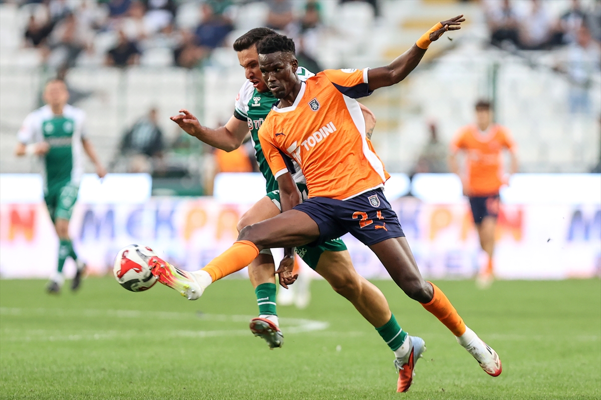 Konyaspor evinde hakeme rağmen kazandı - Görsel 4