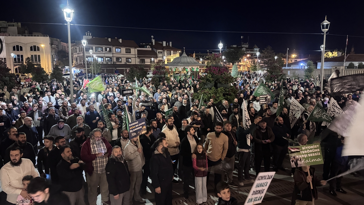 Konya, Afyonkarahisar ve Karaman'da İsrail'in Küresel Sumud Filosu'na saldırılarına tepki - Görsel 4