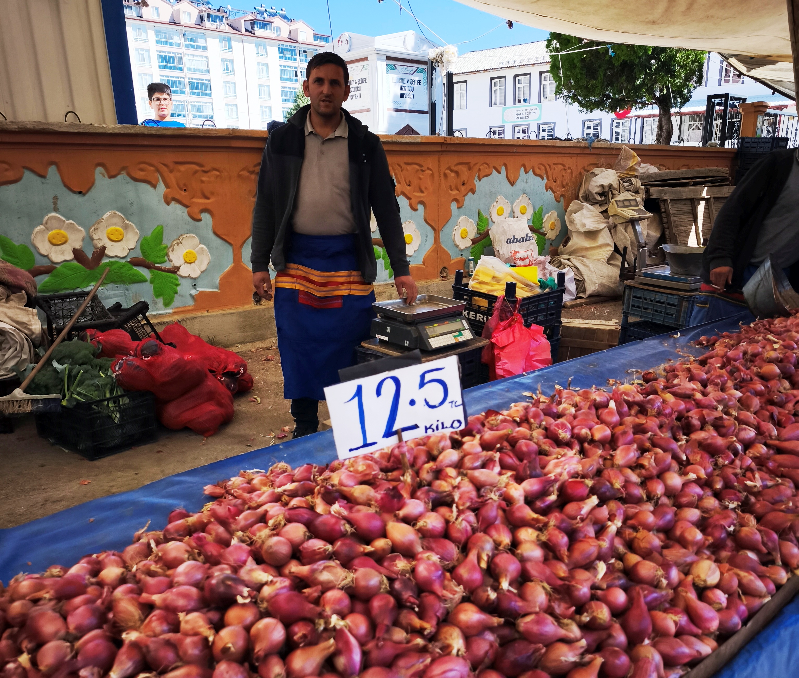  Seydişehir Perşembe Pazarı'nda Kışlık Yoğunluğu ve Turşuluk Fiyatları - Görsel 8