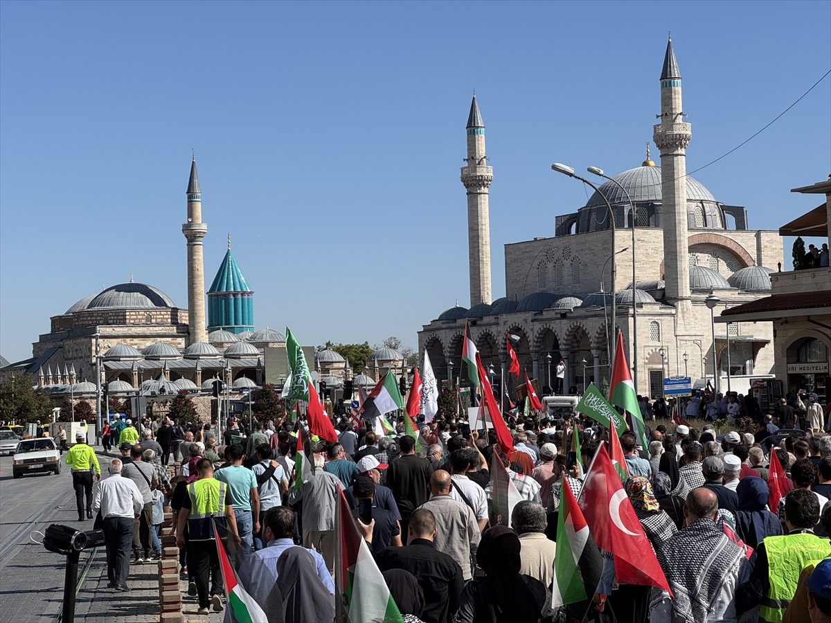 Konya'da Küresel Sumud Filosu'na destek yürüyüşü yapıldı - Görsel 2