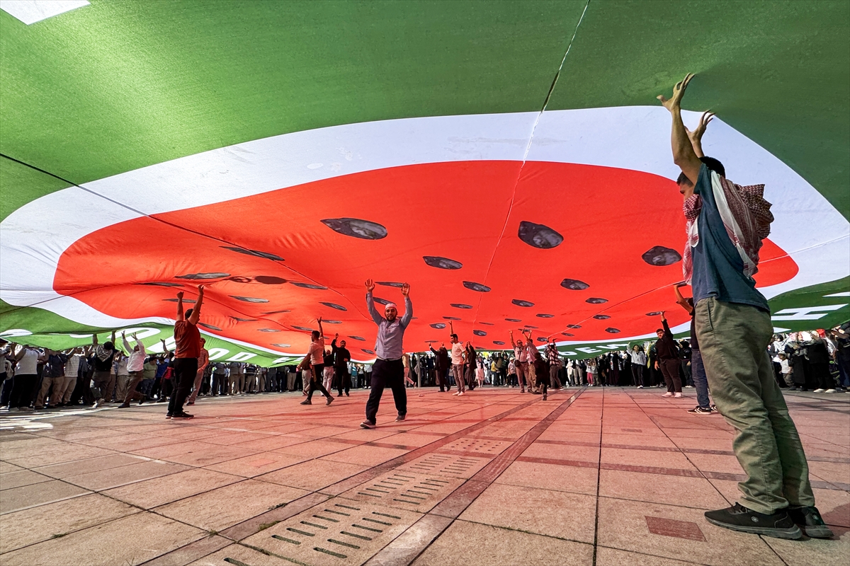 Konya'da Küresel Sumud Filosu'na destek yürüyüşü yapıldı - Görsel 5