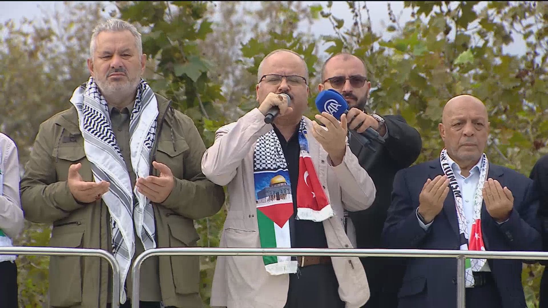 İstanbul- Ayasofya'dan Eminönü Meydanı'na Filistin’e destek yürüyüşü - Görsel 9