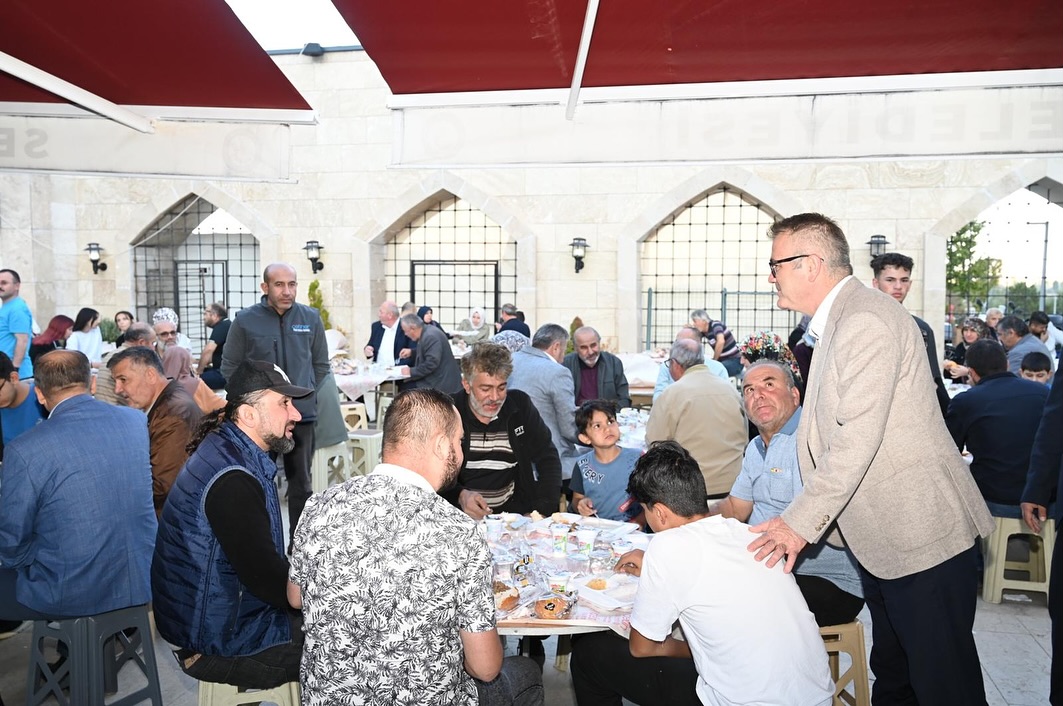 Seydişehirli esnaflar dayanışma yemeğinde buluştu - Görsel 2