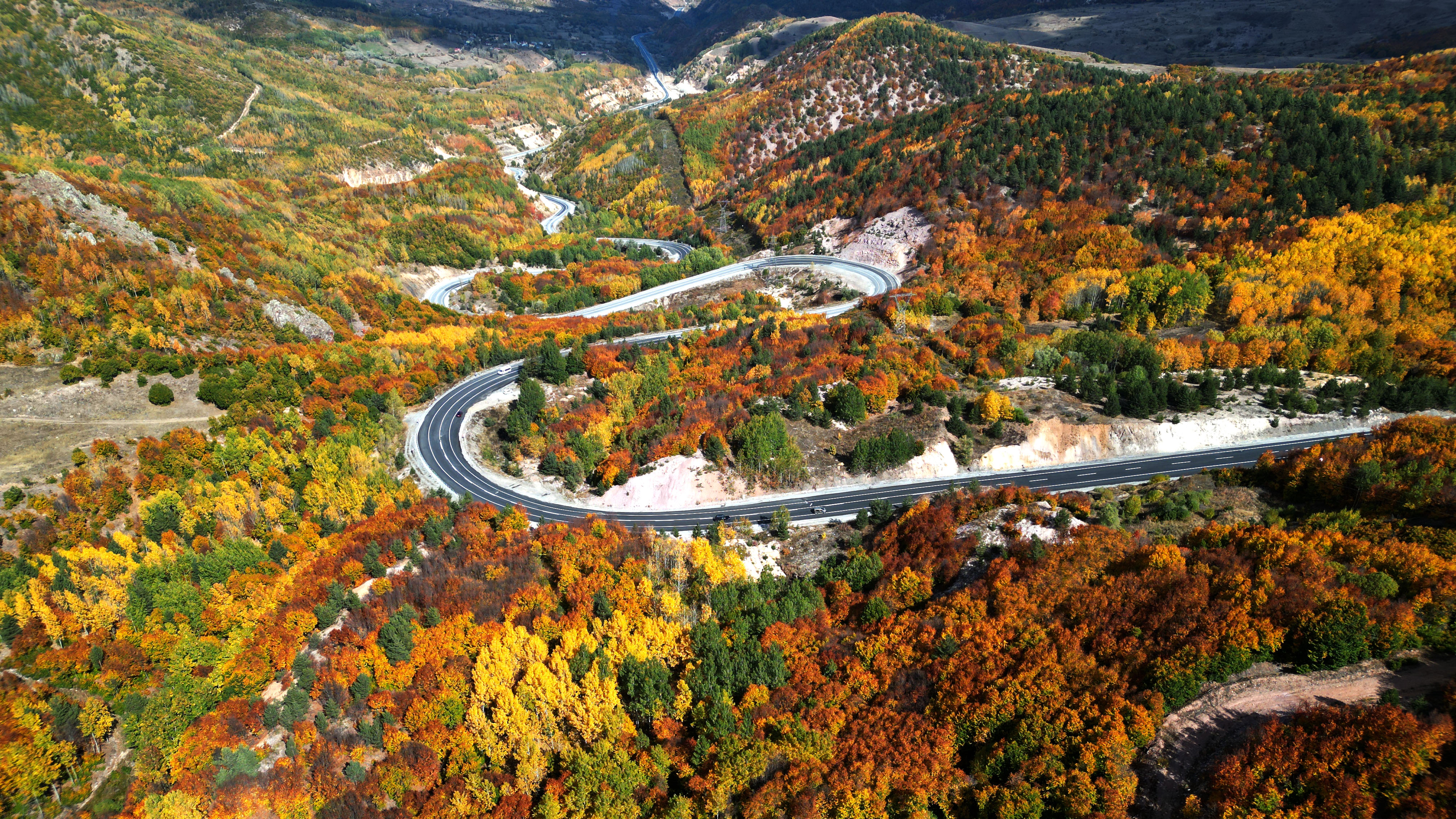 Sivas Geminbeli Geçidi'nde sonbahar renkleri fotohaber - Görsel 2
