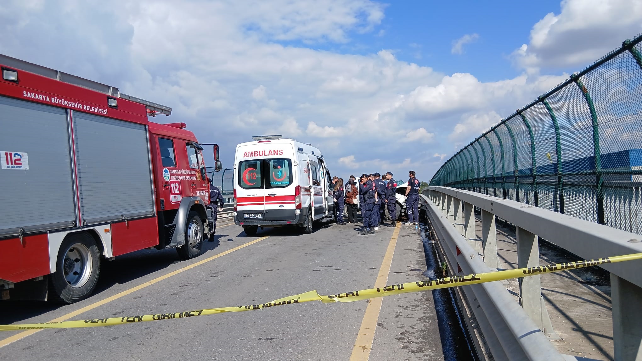 Jandarma aracı otomobille çarpıştı: 2 şehit - Görsel 1