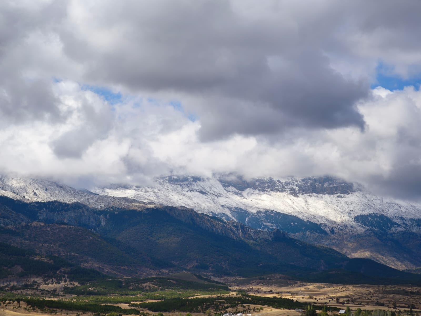 Seydişehir'in Yükseklerine Mevsimin İlk Karı Düştü: Vatandaşlar Sevinçli - Görsel 5