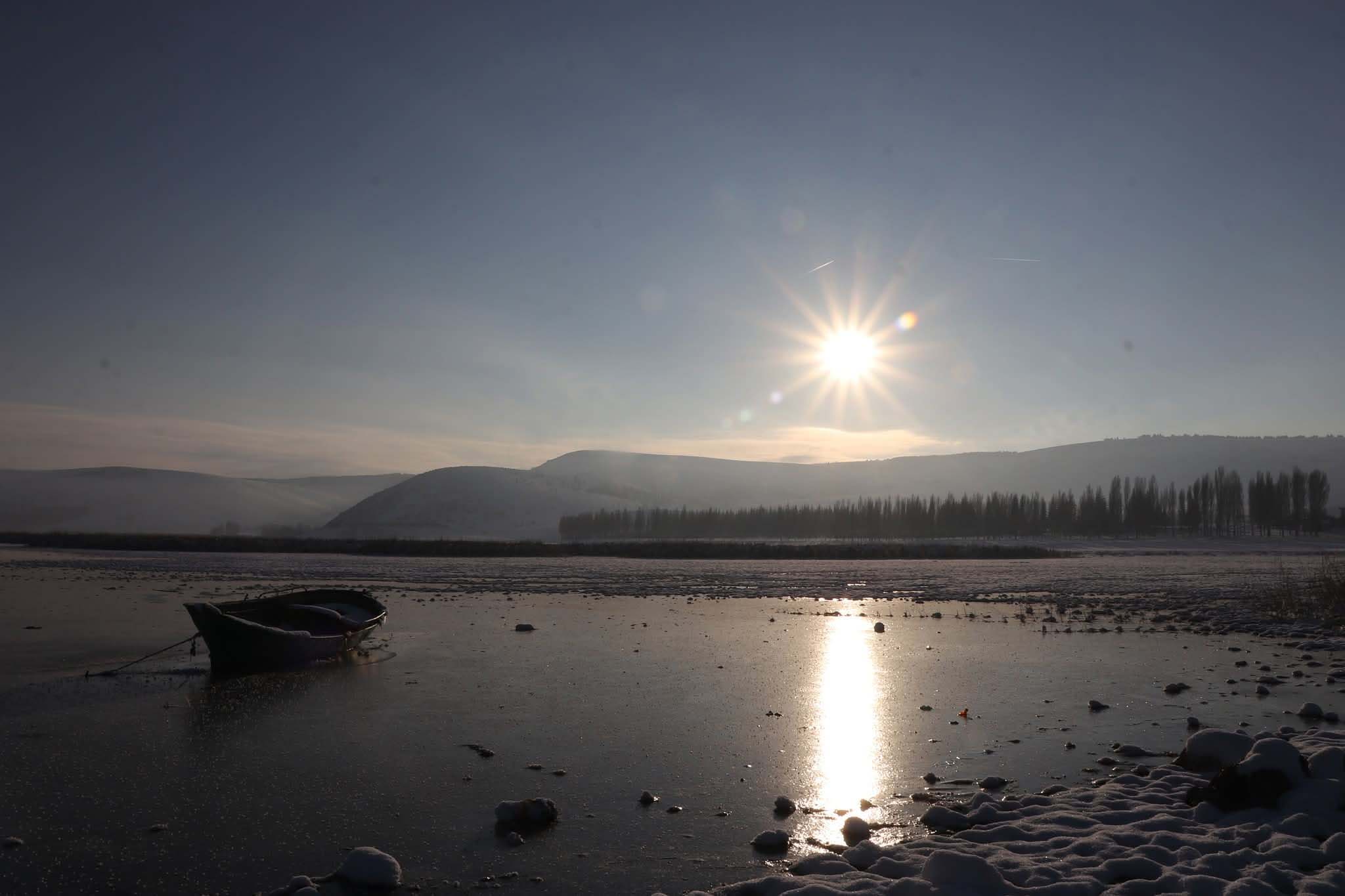 Konya- Kuruyan gölde,daha önce çekilen kuşların fotoğraflarıyla kuraklığa dikkat çektiler - Görsel 7