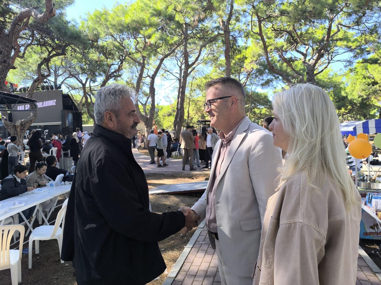 BAŞKAN USTAOĞLU,  MANAVGAT'TA HEMŞEHRİLERİYLE BULUŞTU  - Görsel 3