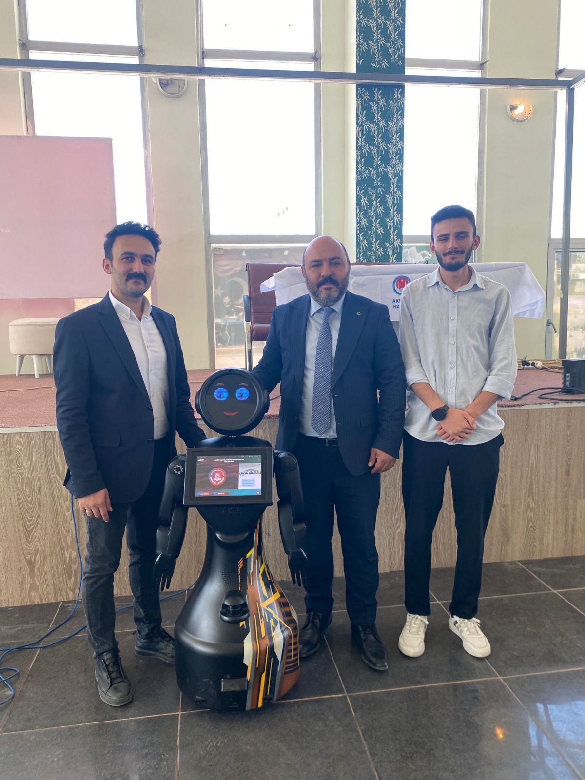 Ahırlı’da Öğrencilere Yönelik Teknoloji ve Robotik Sunumu Gerçekleştirildi - Görsel 5