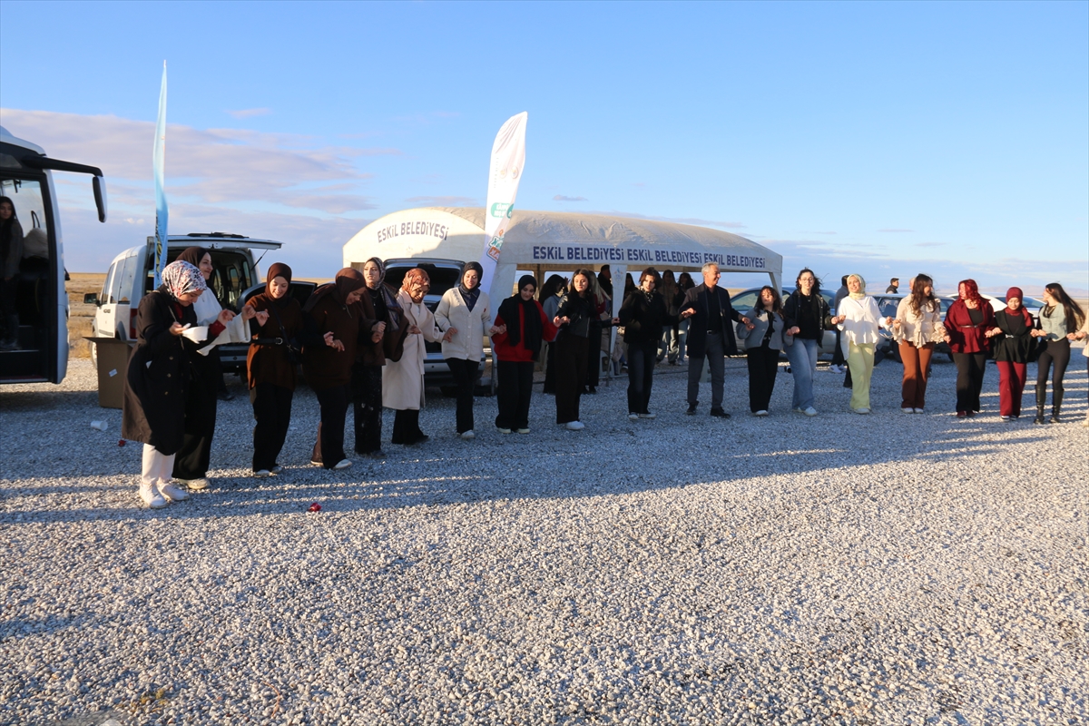  Tuz Gölü, at ve ATV turlarıyla turistlerin gözdesi oluyor - Görsel 1