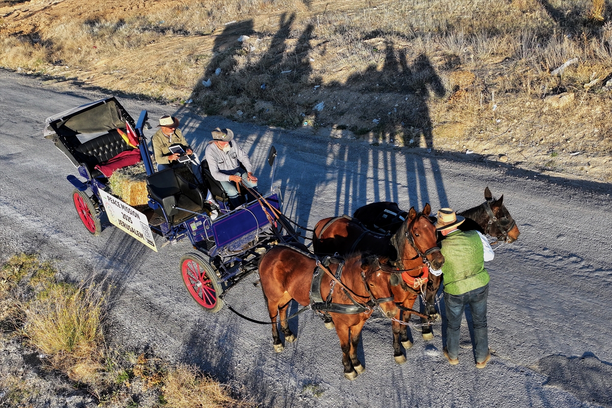 KONYA - Almanya'dan Kudüs'e faytonla giden aktivistler Gazze'deki ateşkesten mutlu - Görsel 3