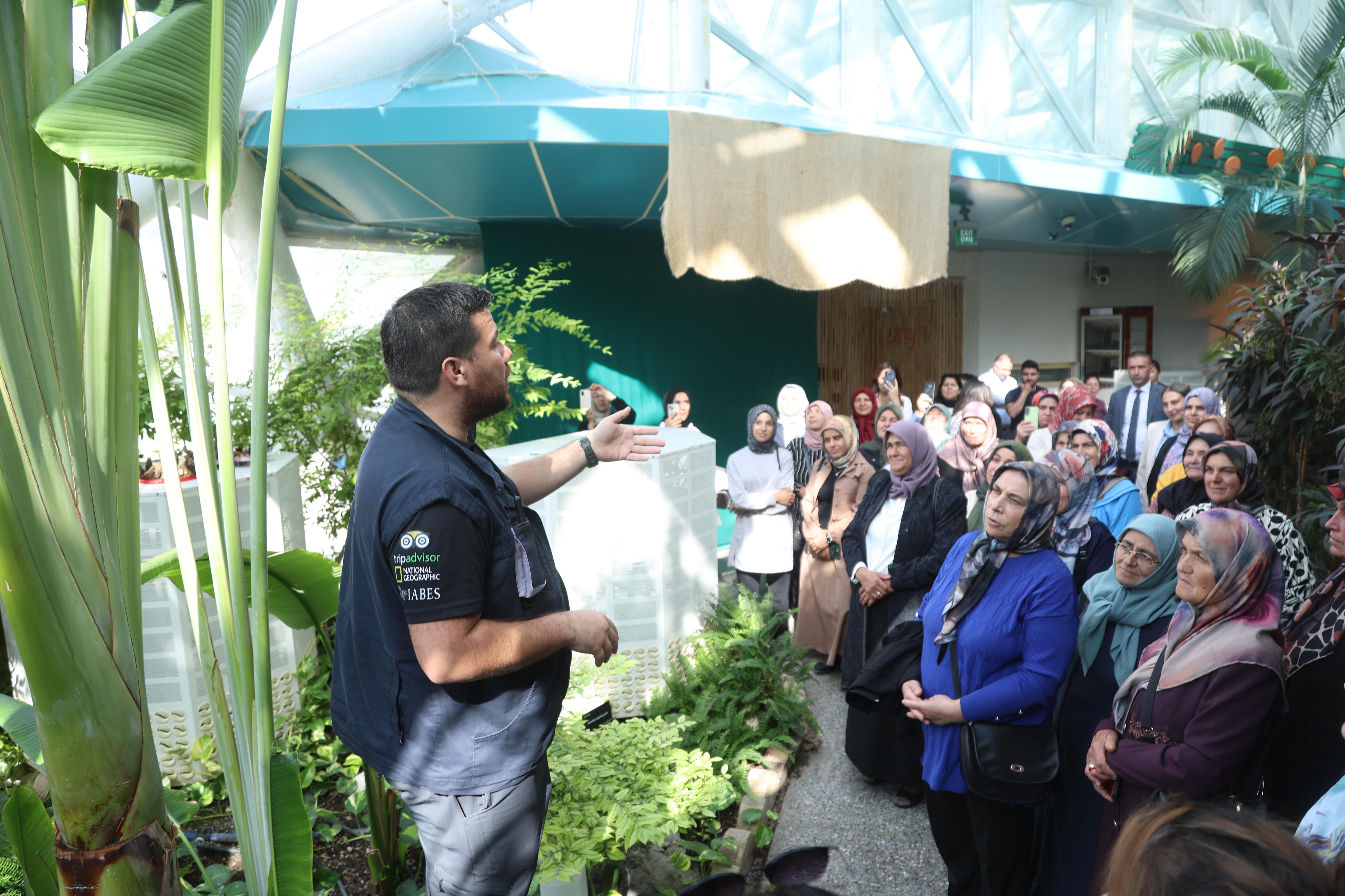 KONYALI KADIN ÇİFTÇİLER “DÜNYA KADIN ÇİFTÇİLER GÜNÜ”NDE BÜYÜKŞEHİR’İN ETKİNLİĞİNDE BULUŞTU - Görsel 1