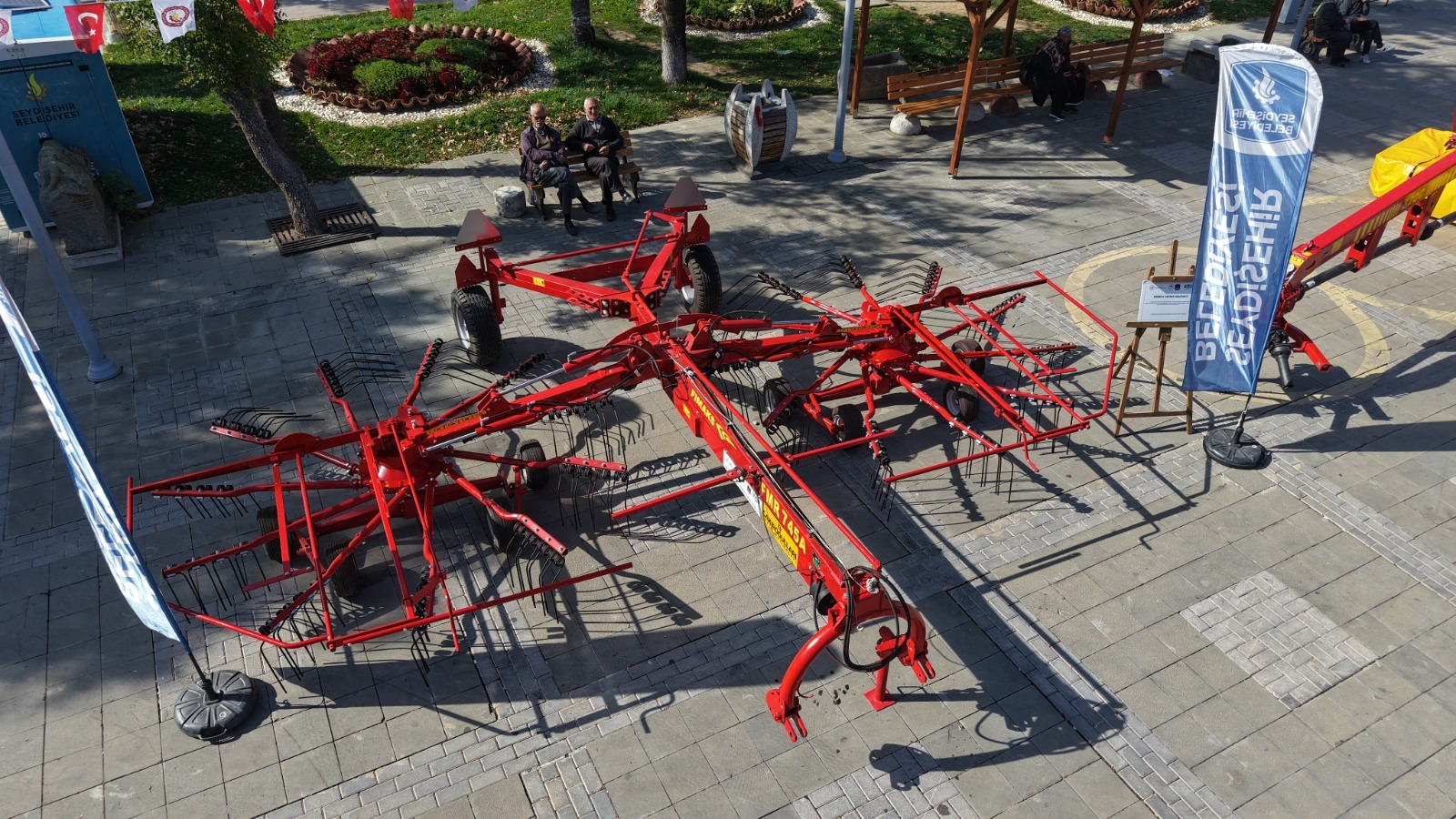 SEYDİŞEHİR BELEDİYESİ TARIM MAKİNALARI VE EKİPMANLARI TANITIMI YAPILDI  - Görsel 2