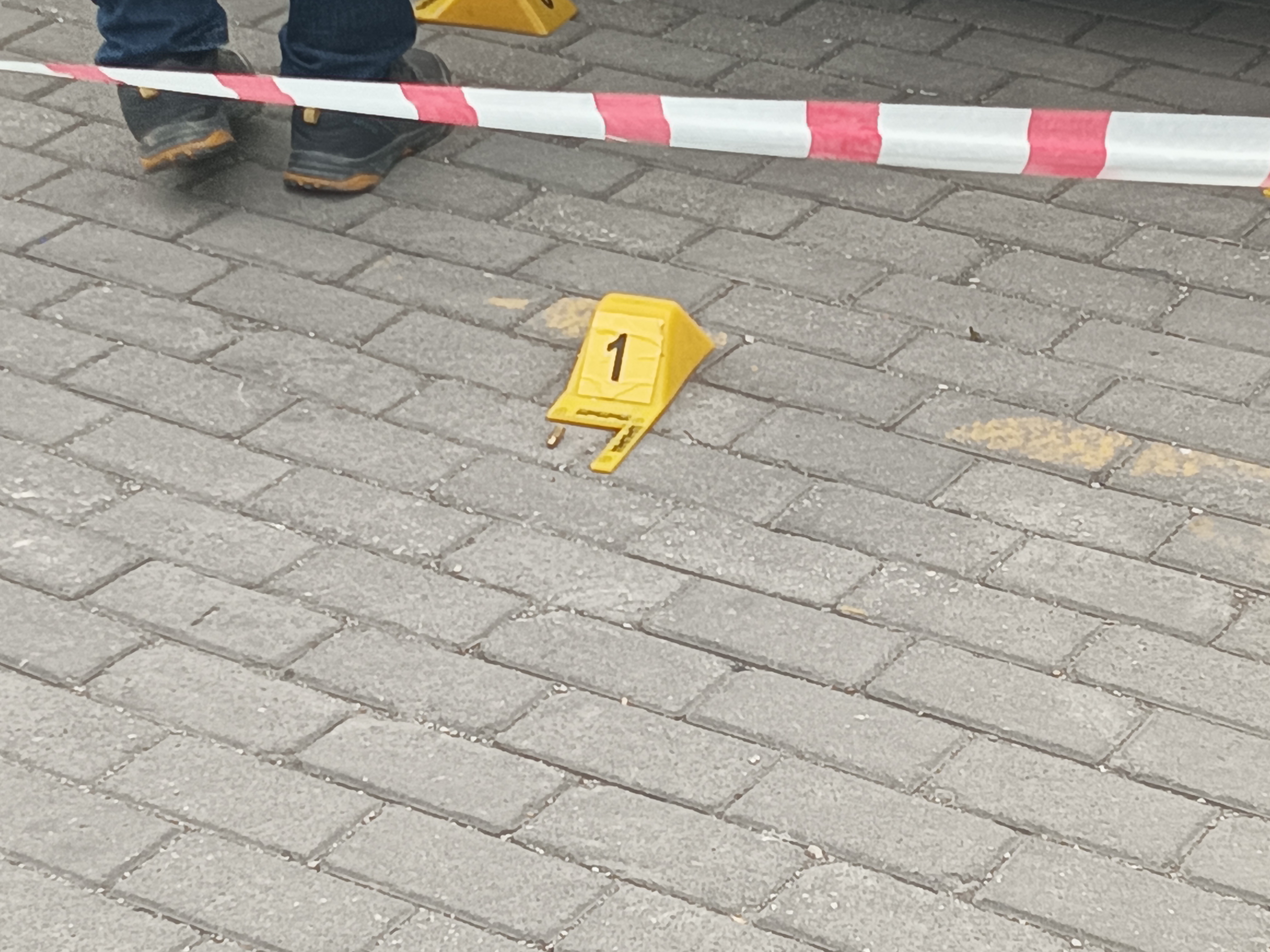 Bursa - Kafenin işletme müdürüne AVM'nin otoparkında silahlı saldırı; ağır yaralı  - Görsel 3