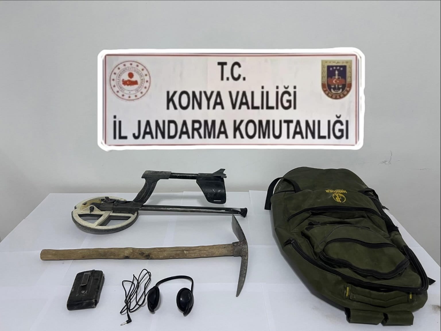 Konya'da Define Avcıları 25 Metrelik Çukura Düştü - Görsel 2