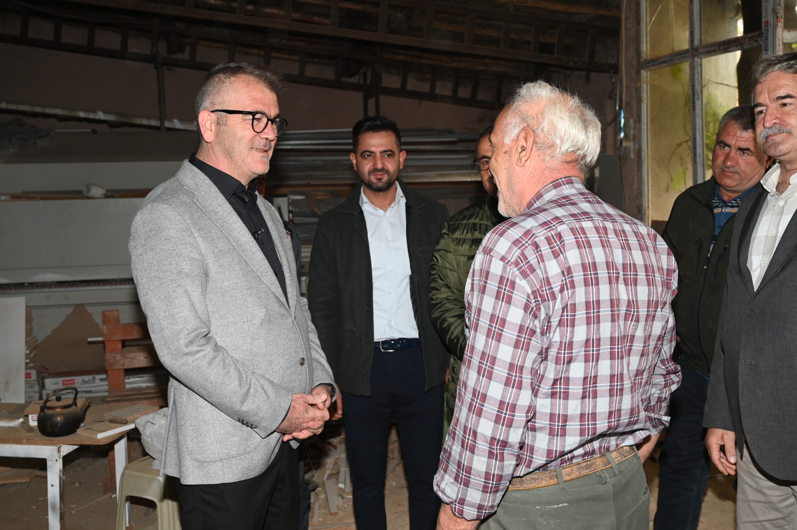 BAŞKAN USTAOĞLU “MARANGOZLAR SANAYİMİZİ YENİ YERİNE TAŞIMAK İSTİYORUZ” - Görsel 1