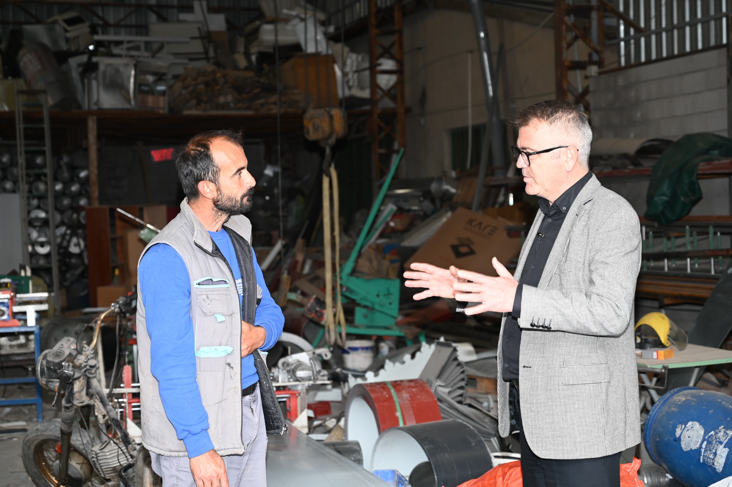 BAŞKAN USTAOĞLU “MARANGOZLAR SANAYİMİZİ YENİ YERİNE TAŞIMAK İSTİYORUZ” - Görsel 2