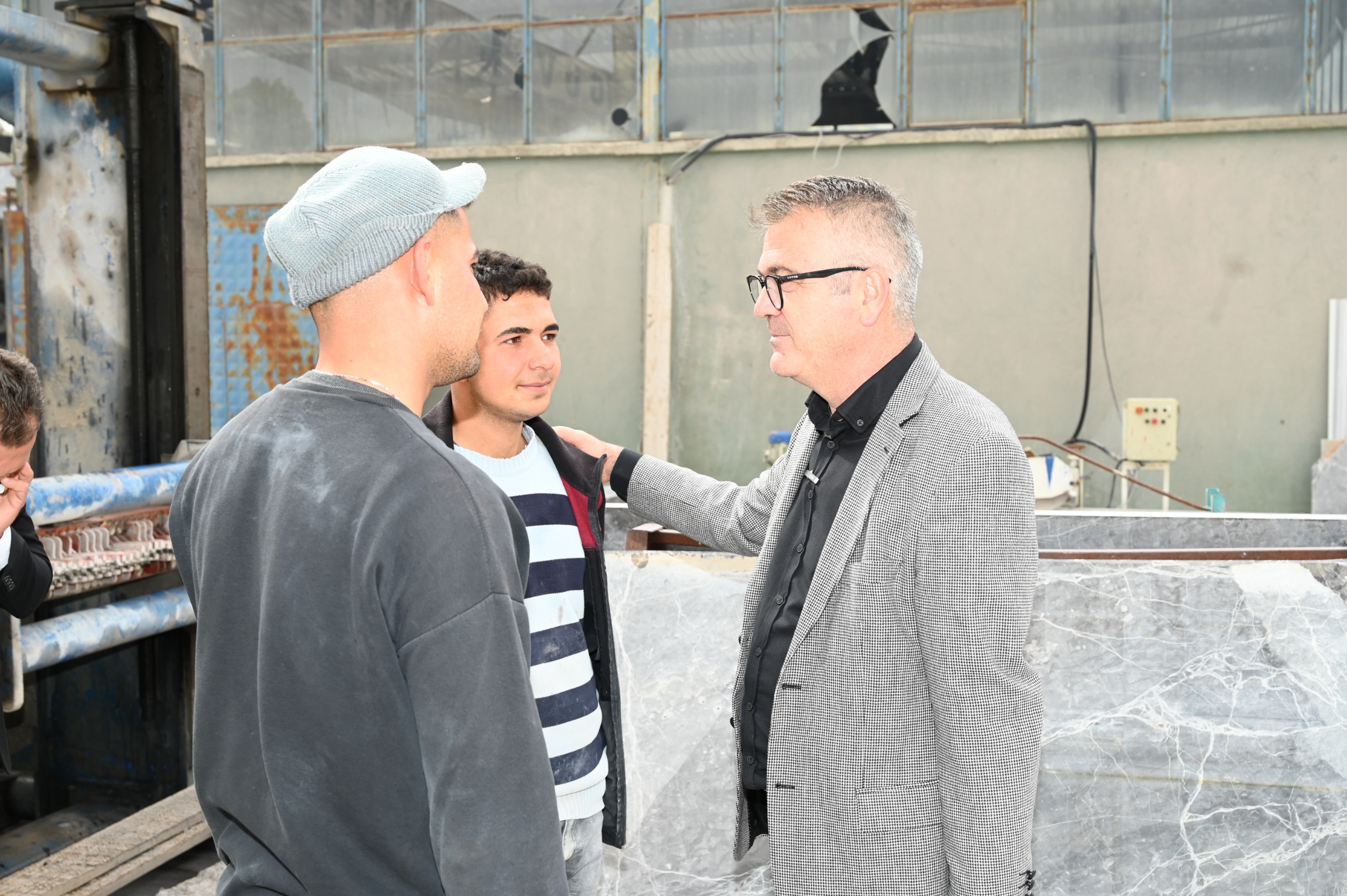 BAŞKAN USTAOĞLU “MARANGOZLAR SANAYİMİZİ YENİ YERİNE TAŞIMAK İSTİYORUZ” - Görsel 4