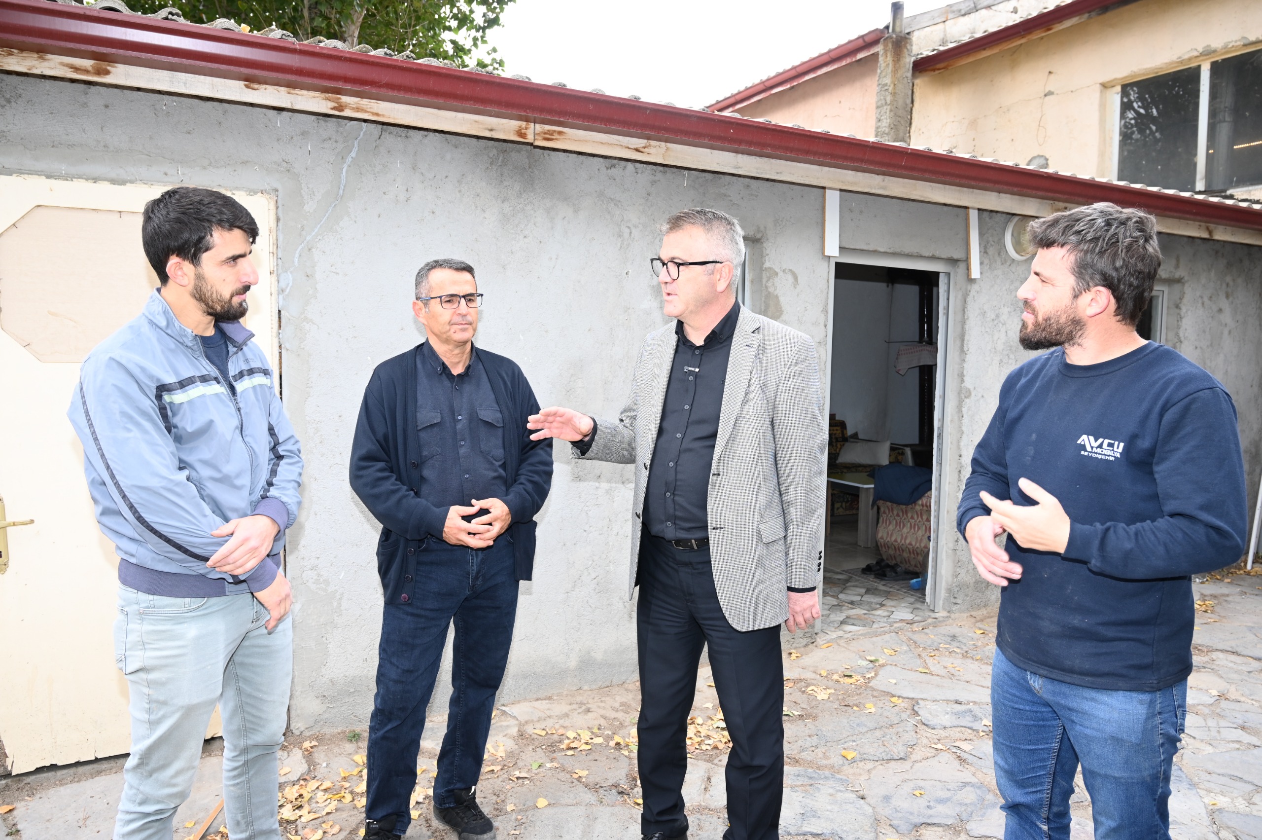 BAŞKAN USTAOĞLU “MARANGOZLAR SANAYİMİZİ YENİ YERİNE TAŞIMAK İSTİYORUZ” - Görsel 5