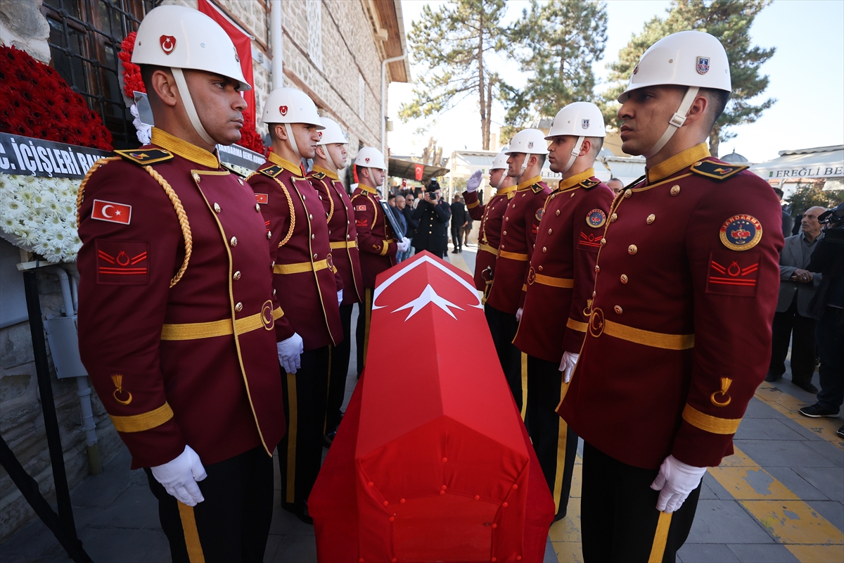 KONYA - Kalp krizi sonucu vefat eden Jandarma KOM Daire Başkanı Akşit'in cenazesi defnedildi - Görsel 2