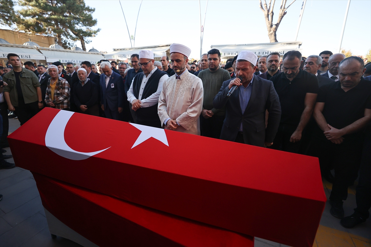 KONYA - Kalp krizi sonucu vefat eden Jandarma KOM Daire Başkanı Akşit'in cenazesi defnedildi - Görsel 4