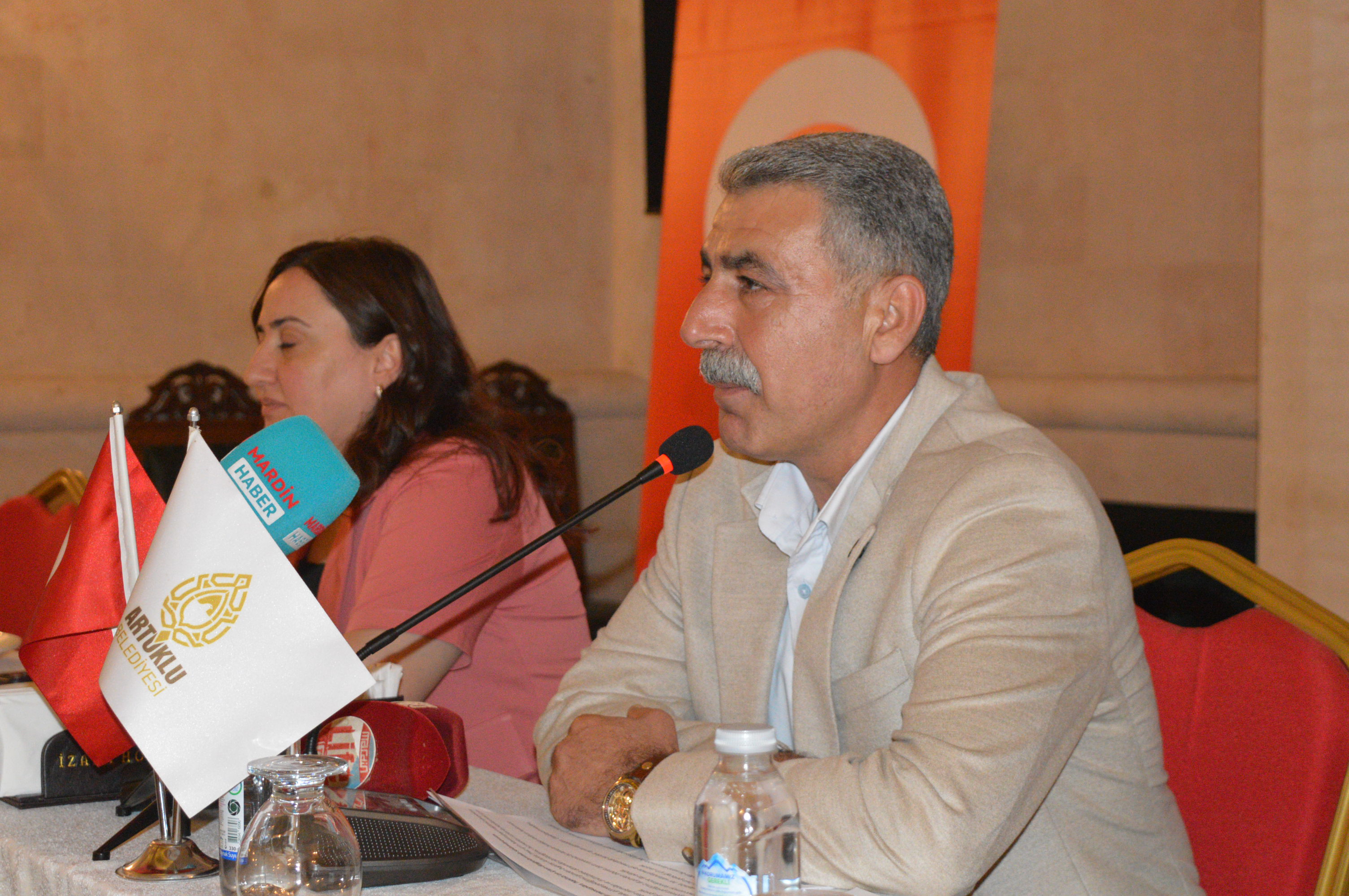 Mardin’de çöp taşıyan kadrolu eşekler emekli edilecek; yerlerine elektrikli paletli araçlar geliyor - Görsel 3