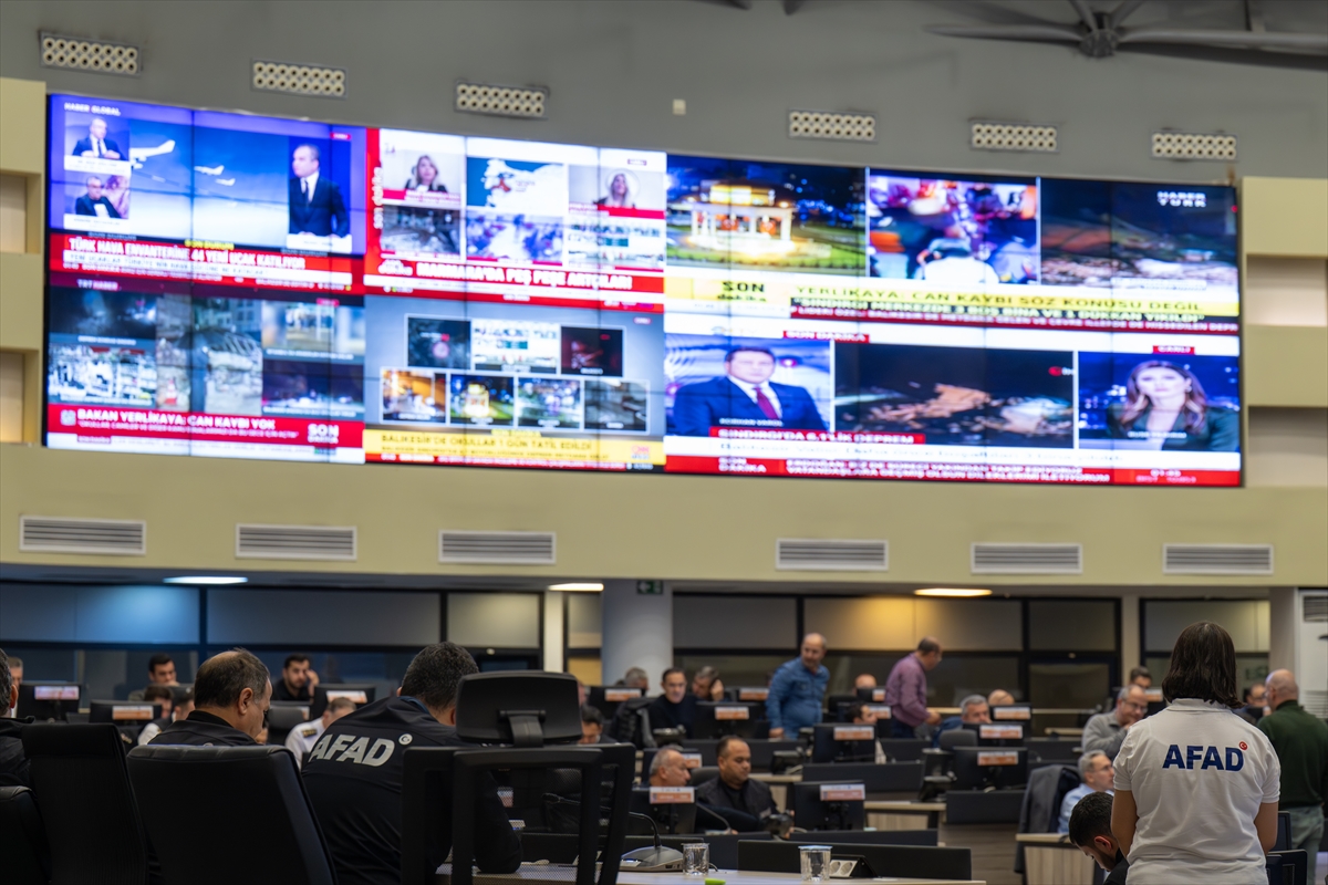 Balıkesir’in Sındırgı ilçesinde 6.1 büyüklüğünde deprem meydana geldi - Görsel 1