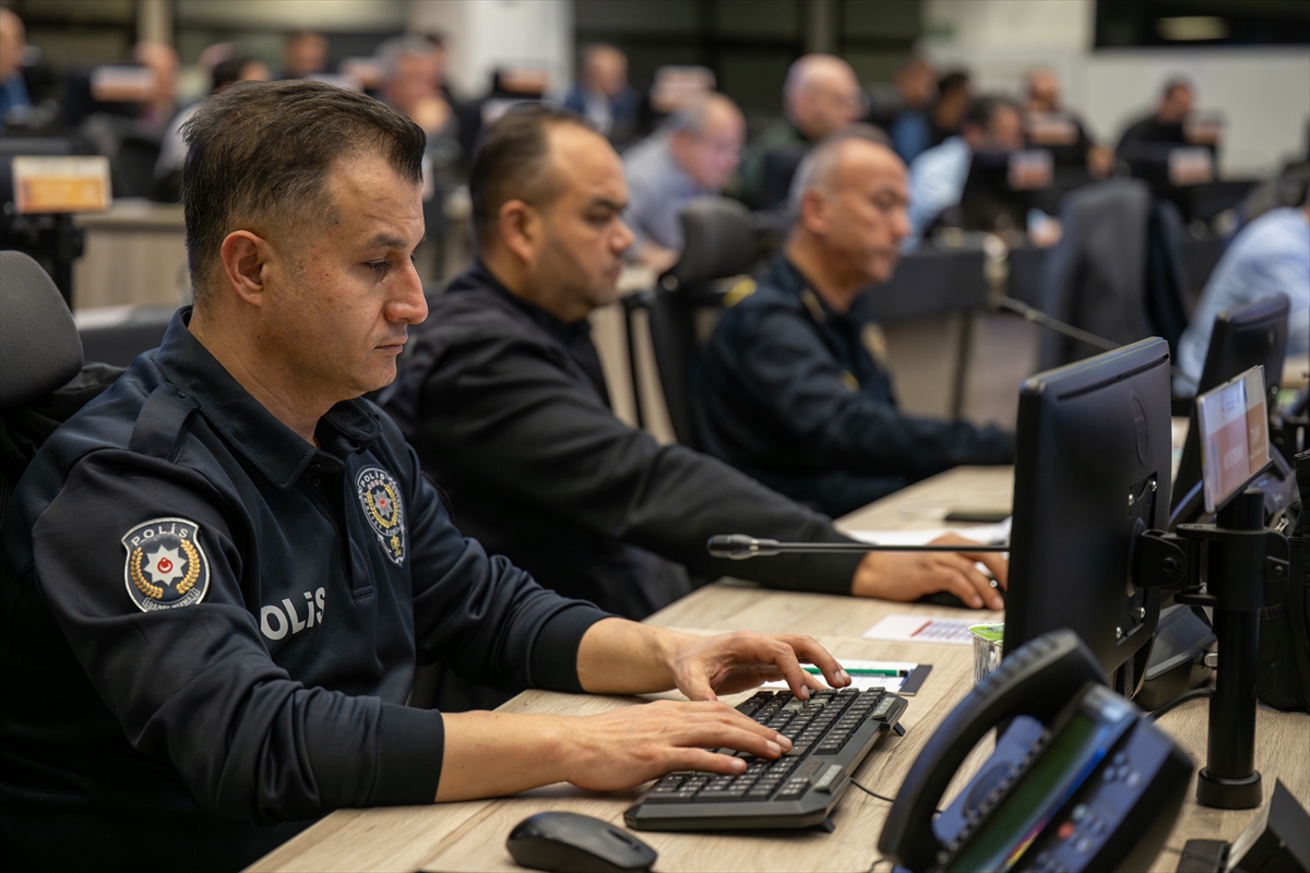 Balıkesir’in Sındırgı ilçesinde 6.1 büyüklüğünde deprem meydana geldi - Görsel 3