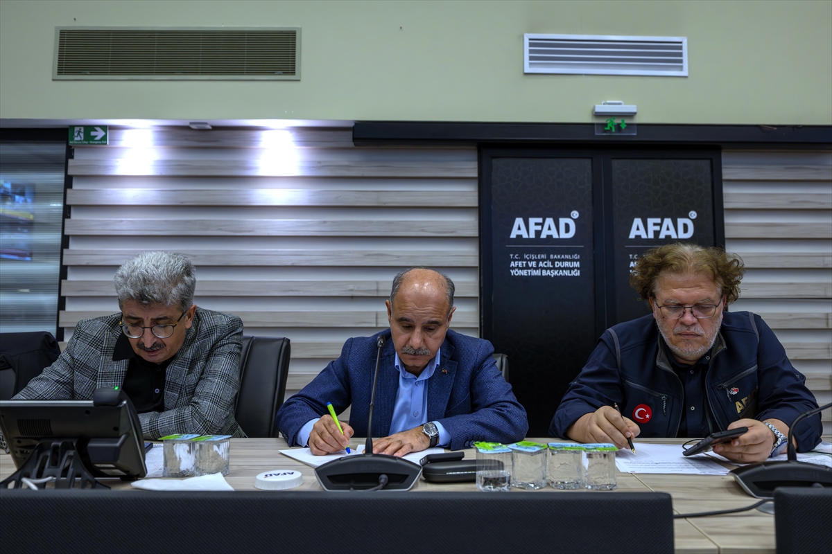 Balıkesir’in Sındırgı ilçesinde 6.1 büyüklüğünde deprem meydana geldi - Görsel 4