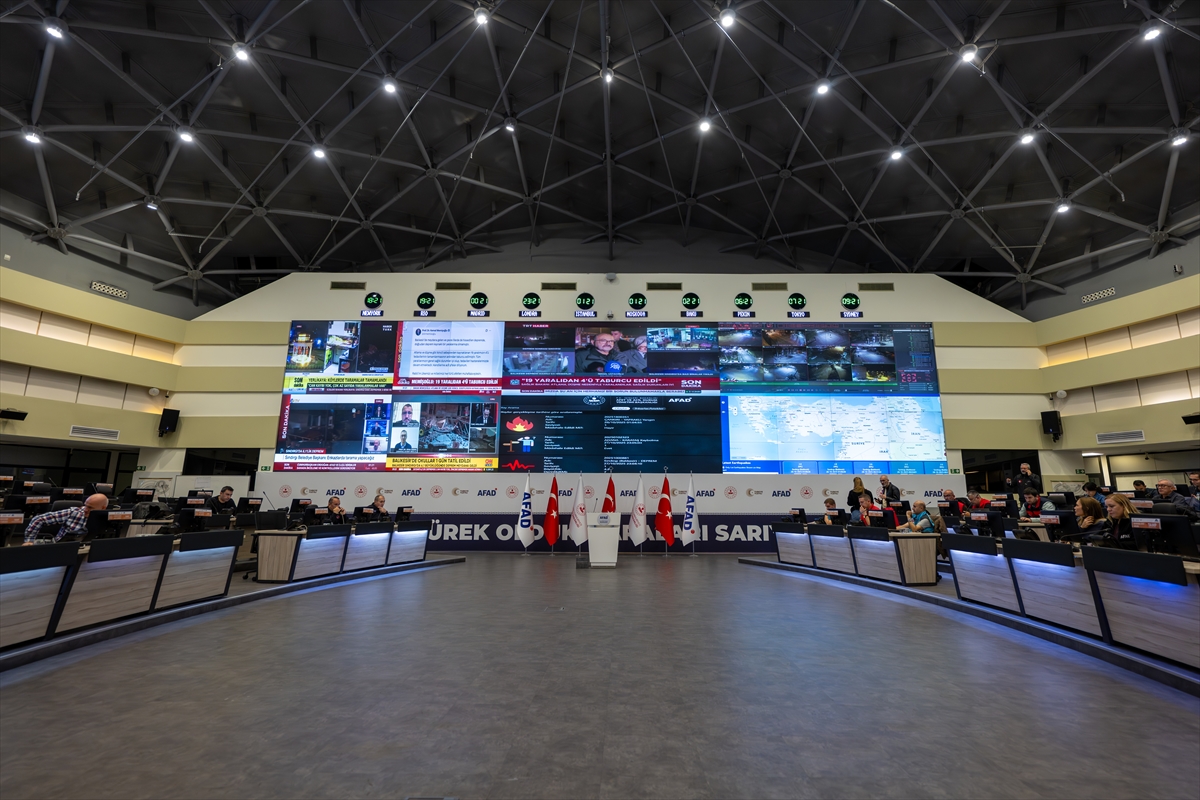 Balıkesir’in Sındırgı ilçesinde 6.1 büyüklüğünde deprem meydana geldi - Görsel 11