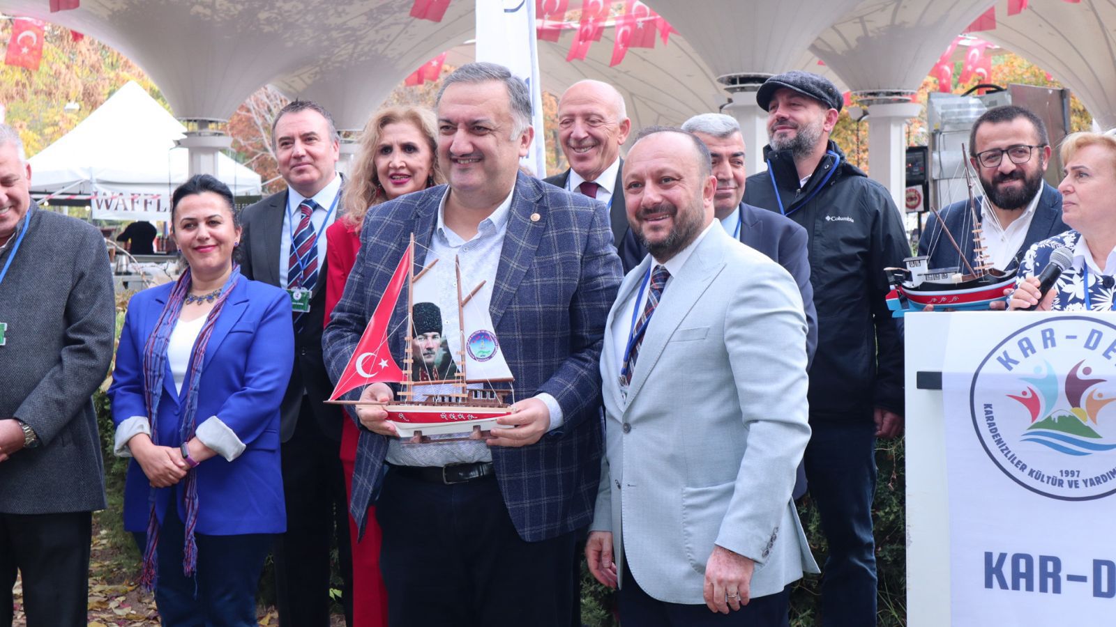 Karadeniz Rüzgârı Başkent’te Esti: KAR-DER Kahvaltısı, Dostluk ve Dayanışmanın Simgesi Oldu - Görsel 2