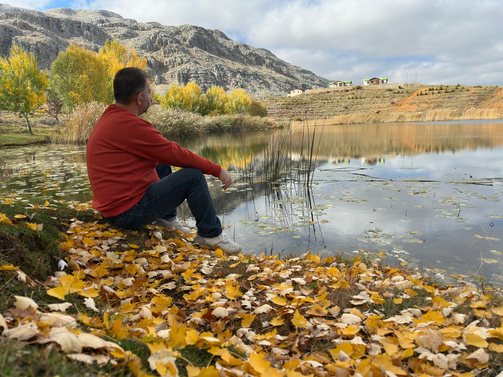 Toroslar'ın İncisi Dipsiz Göl, Sonbahar Güzelliğiyle Büyülüyor - Görsel 2