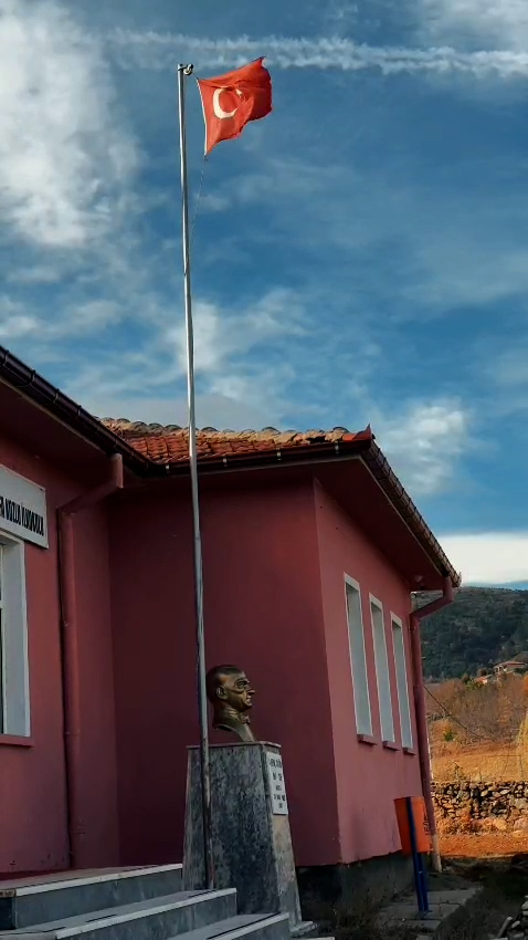 Konya'da 1 öğretmenli, 1 öğrencili okulda 29 Ekim töreni - Görsel 2