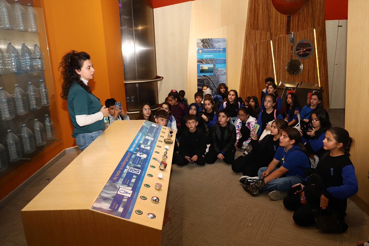 Konya'nın ilçelerindeki 13 bin 5. sınıf öğrencisi bilim merkeziyle buluşturulacak - Görsel 2