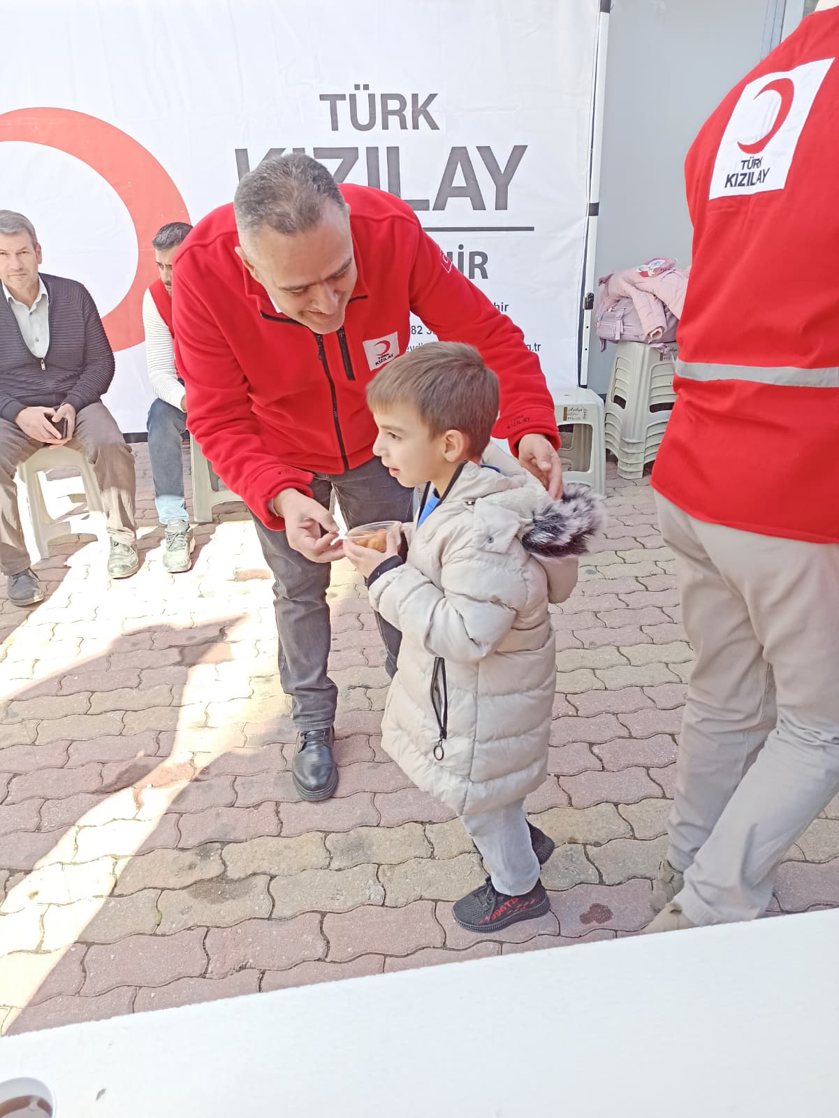 Kızılay Seydişehir'den Vatandaşlara Lokma İkramı - Görsel 1