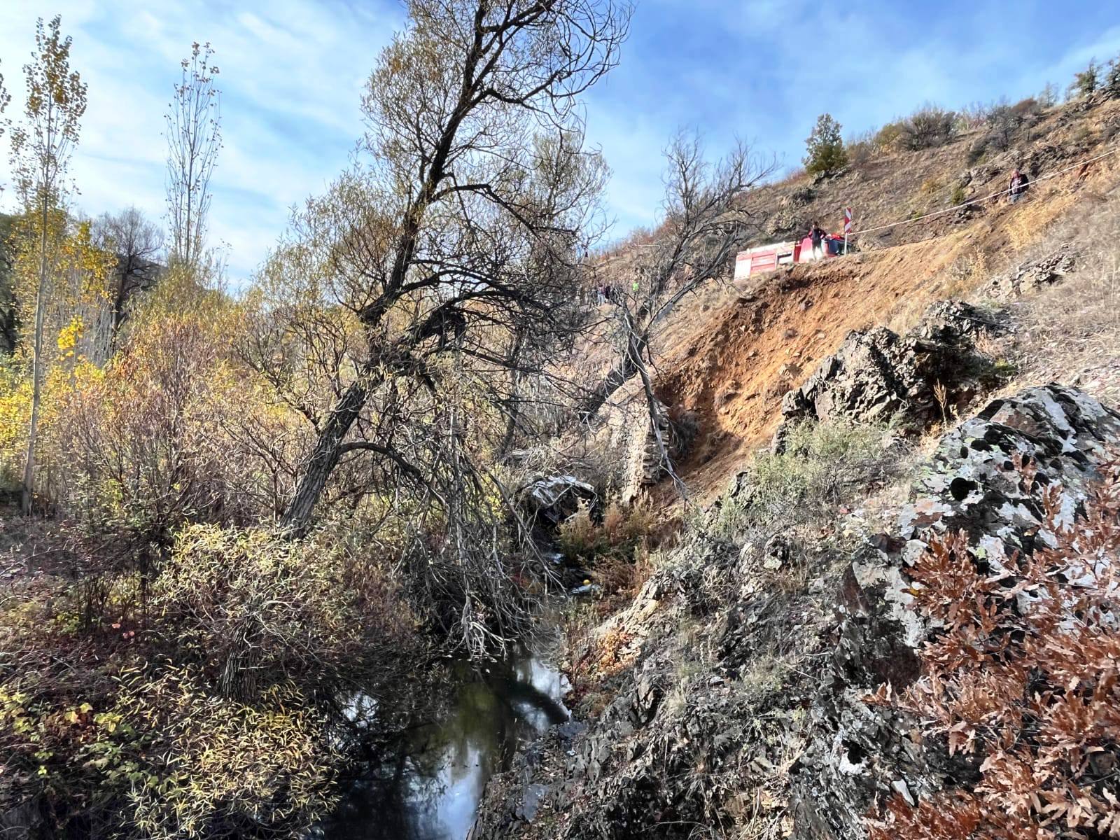 Konya'da Okul Servisi Kazası: Dereye Uçan Minibüsten 14 Öğrenci Yaralı Kurtarıldı - Görsel 2