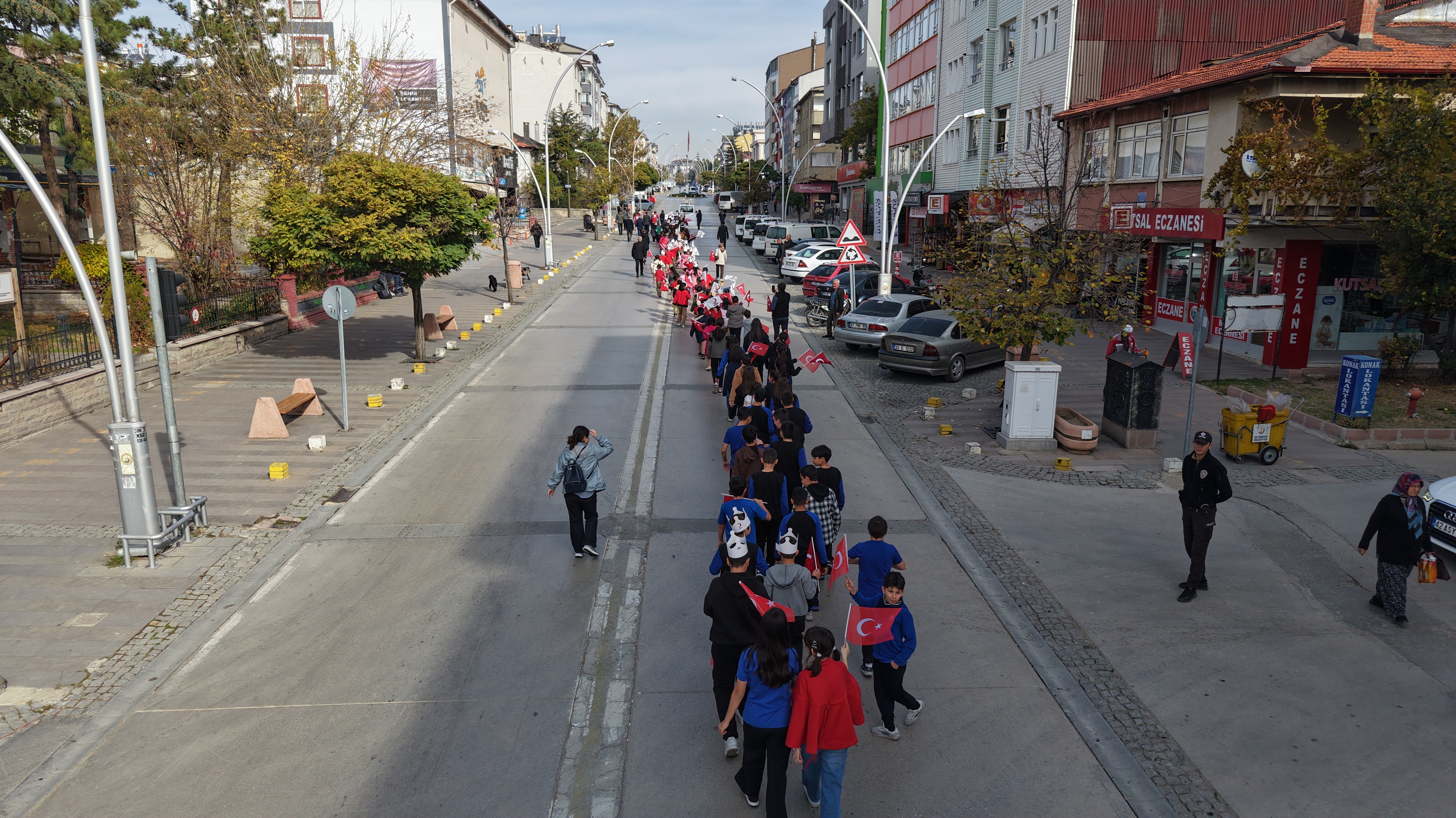 Kızılay Haftası, Seydişehir'de Düzenlenen Yürüyüşle Coşkuyla Kutlandı - Görsel 1