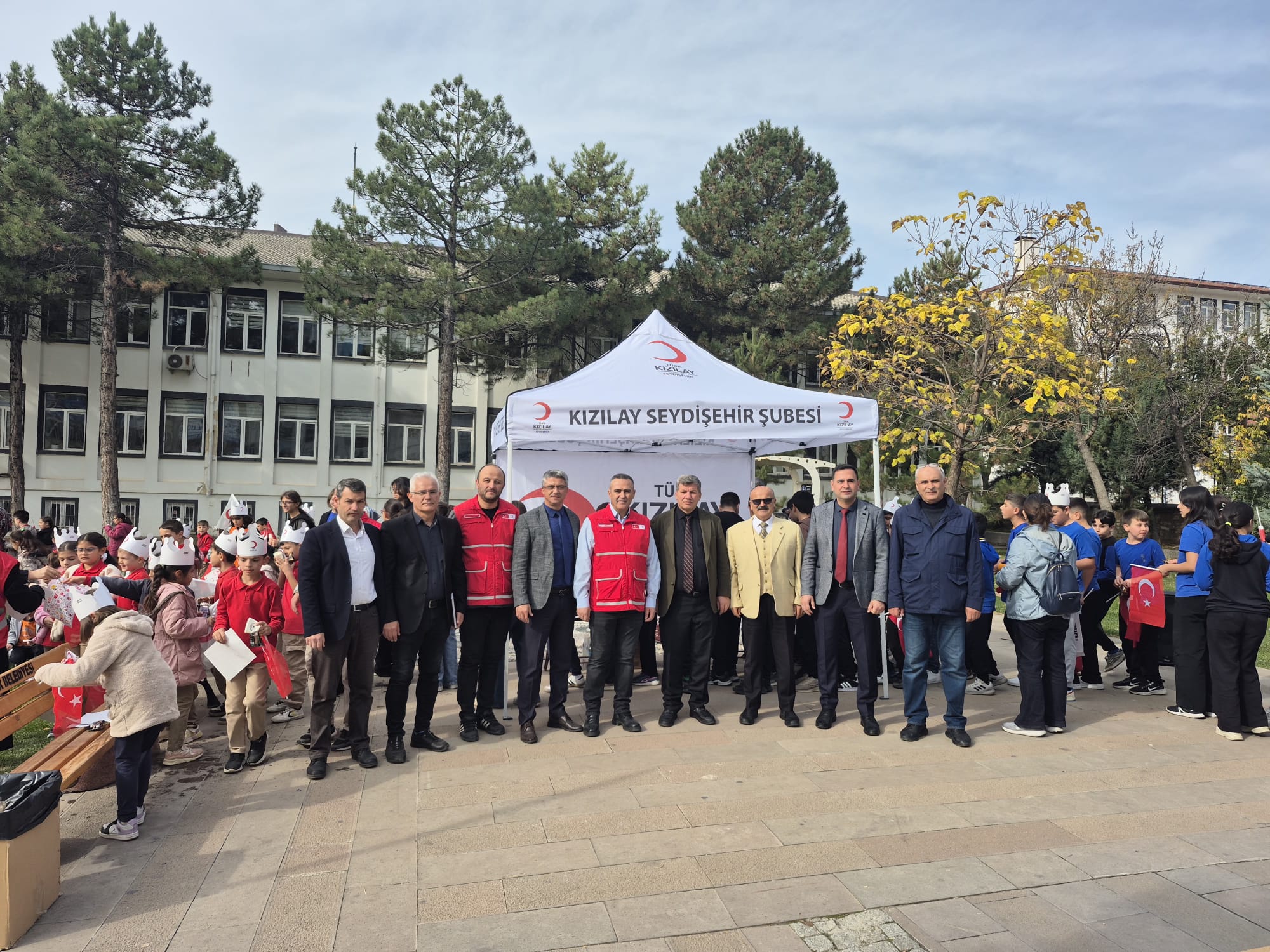 Kızılay Haftası, Seydişehir'de Düzenlenen Yürüyüşle Coşkuyla Kutlandı - Görsel 10