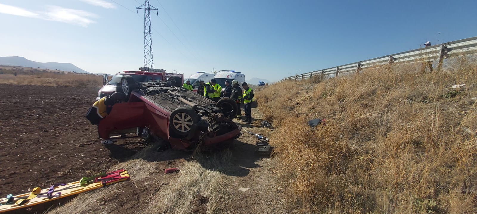 Seydişehir'de Feci Trafik Kazası: 1 Ölü, 2 Yaralı - Görsel 5