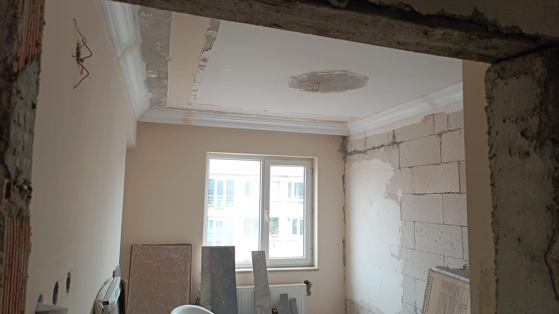 Samsun- Mahkeme kararıyla komşunun bir odasını kendi dairesine kattı - Görsel 2