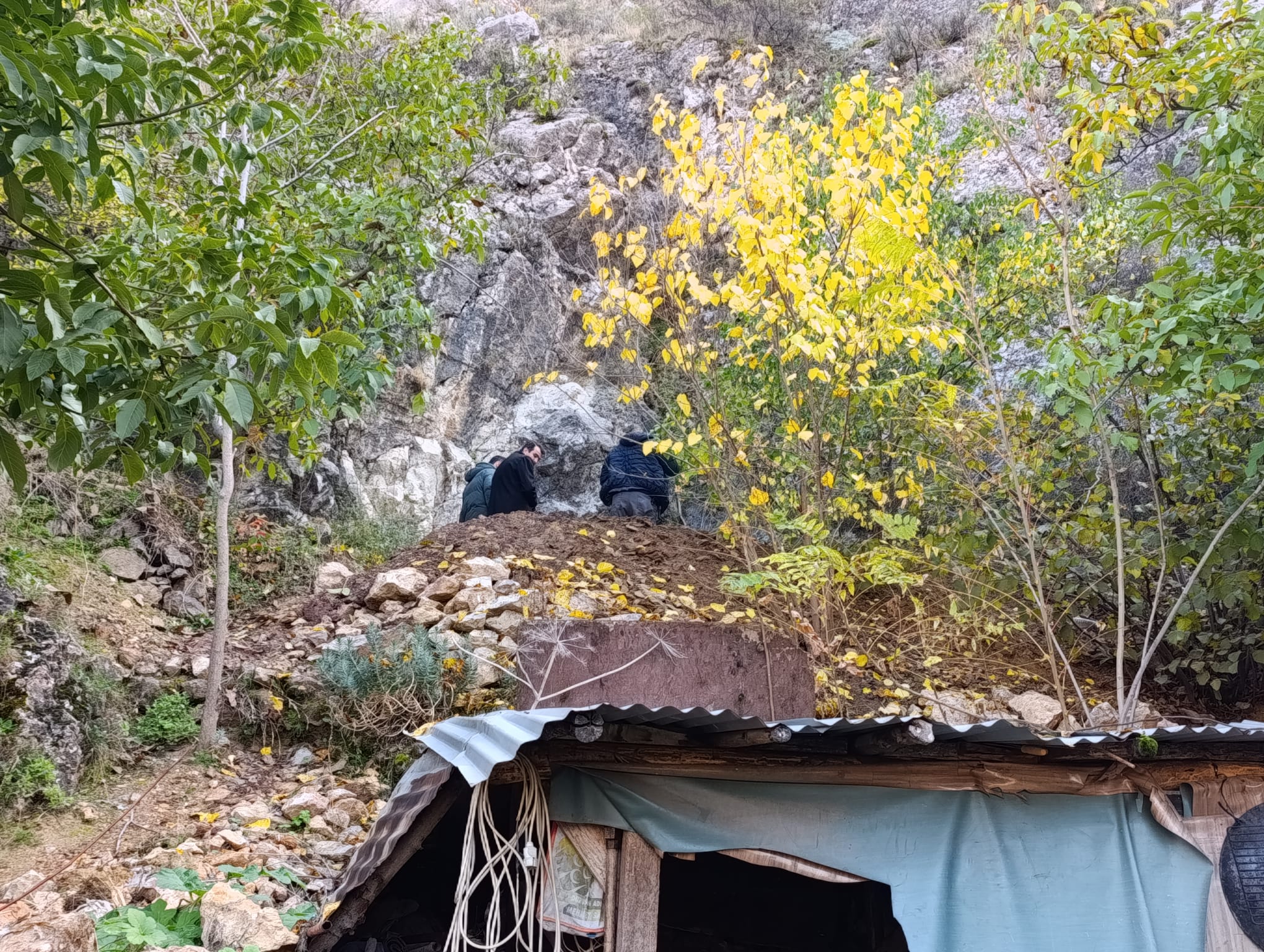 Amasya- Defineciler dağı 15 metre kazmışlar - Görsel 2