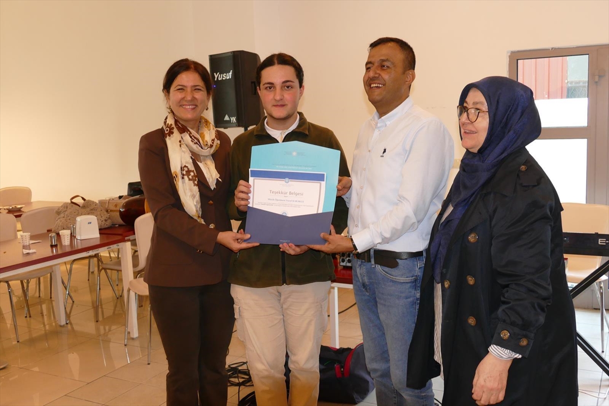 Seydişehir'de üniversite öğrencilerine anne yemekleri ikram edildi - Görsel 1