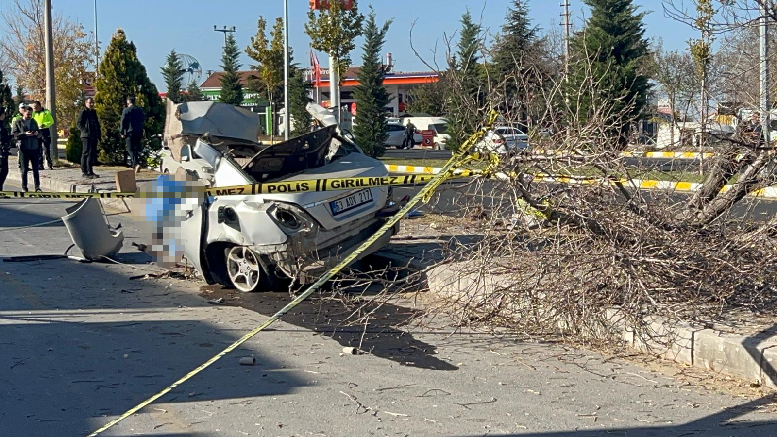 Nevşehir'de ağaca çarparak ikiye bölünen araçtaki 2 çocuk öldü, 1 çocuk yaralandı - Görsel 6