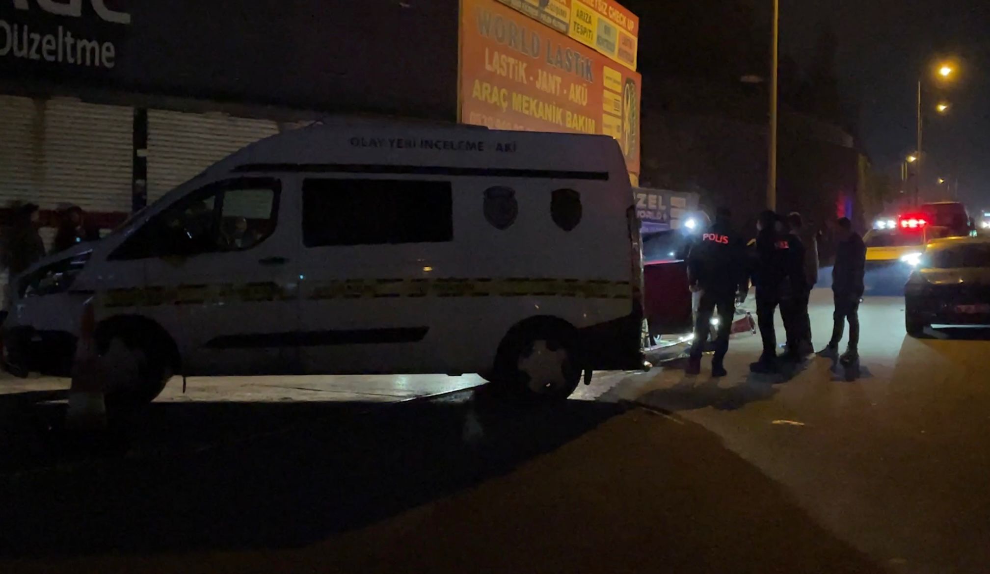 İstanbul - Büyükçekmece'de otomobildeki tartışma kanlı bitti: 2 ölü, 1 ağır yaralı - Görsel 3