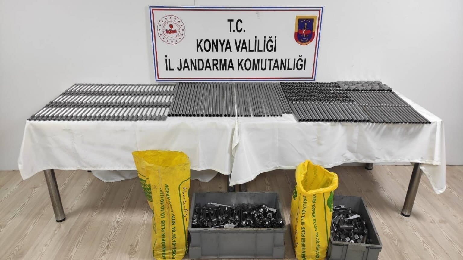 Beyşehir'de  yapılan Operasyonda: Av Tüfeği Parçaları Ele Geçirildi - Görsel 2