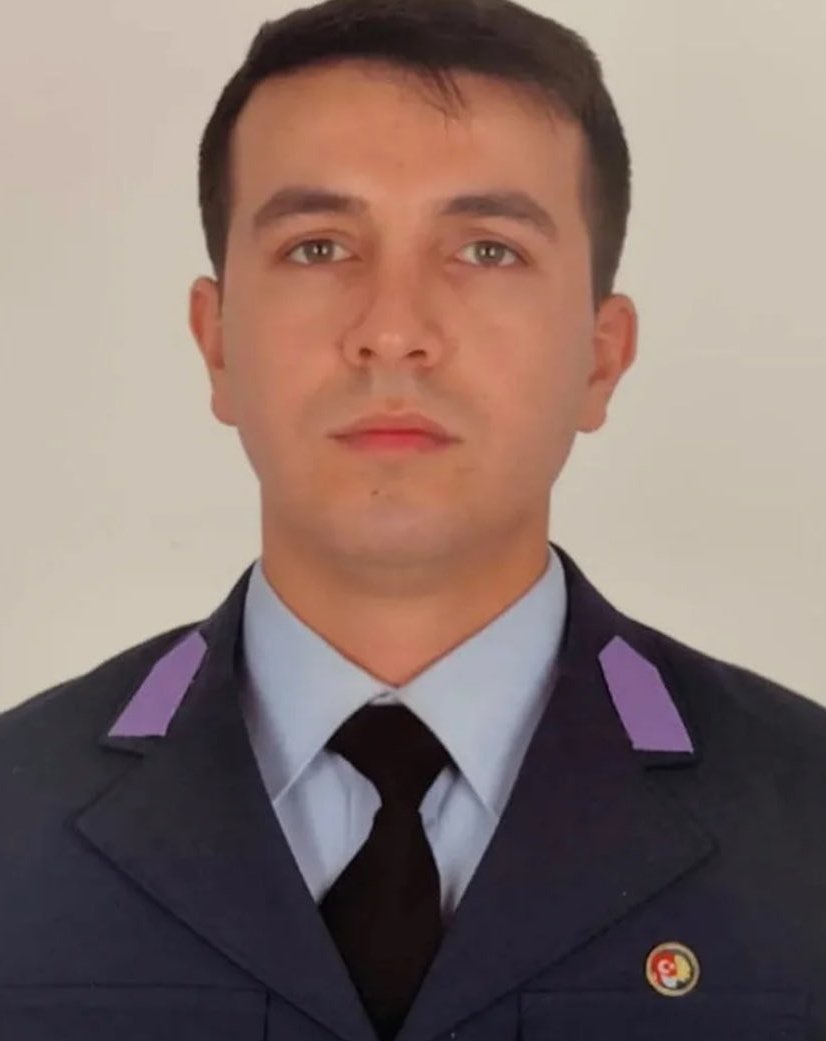 Konya, Şehit Ahmet Yasir Kuyucu’yu son yolculuğa uğurlandı - Görsel 5