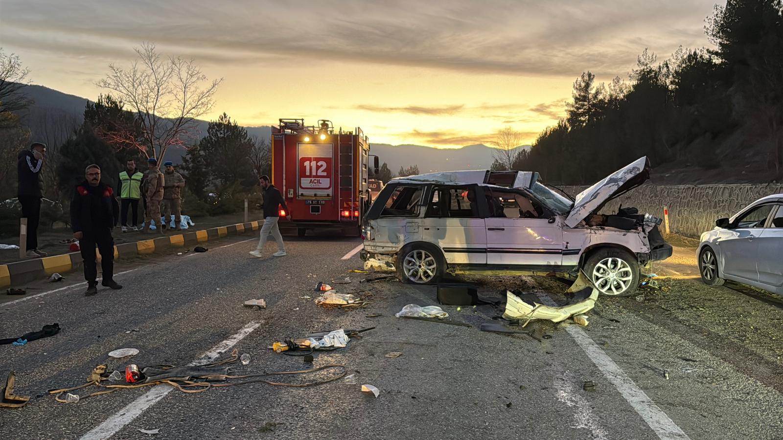 Karabük’te cip takla attı: Anne-oğul öldü, 7 yaralı - Görsel 3