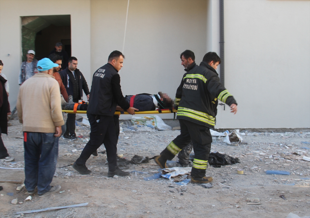 Beyşehir'de  5 katlı inşaatın asansör boşluğuna düşen kişi yaralandı - Görsel 1