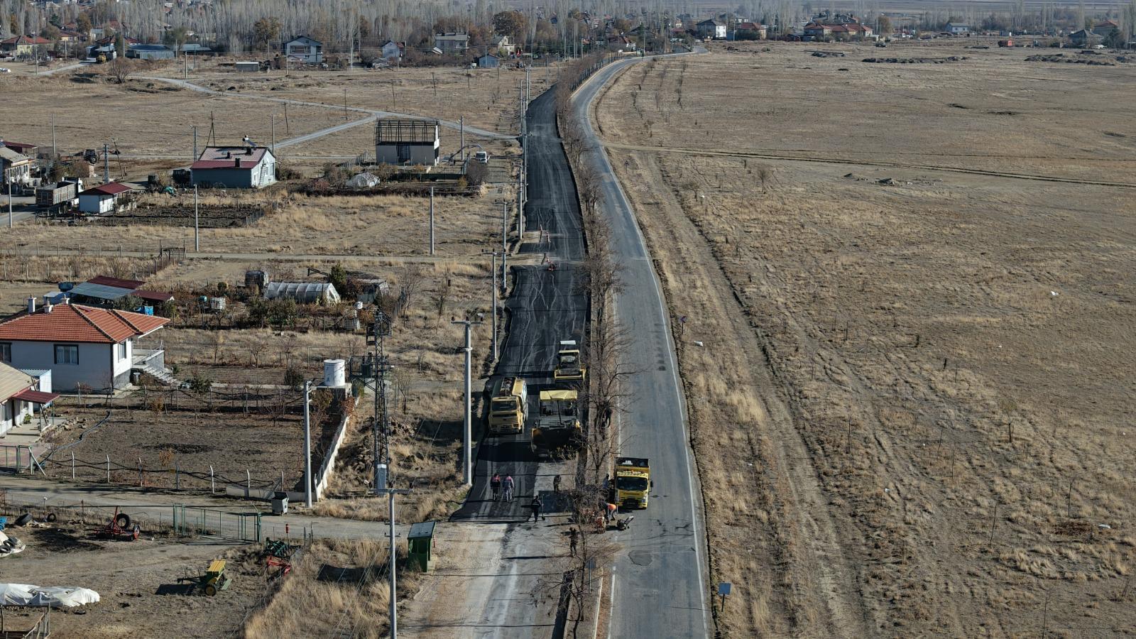 MERKEZ VE KIRSAL MAHALLELERDE ASFALT SEFERBERLİĞİ  - Görsel 8