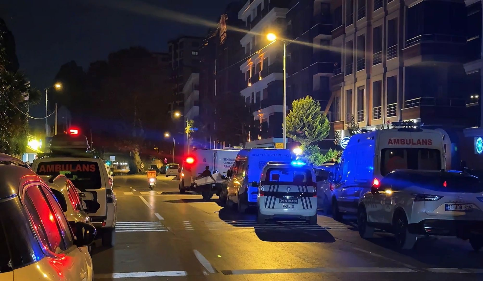 İstanbul- Pendik'te eşini bıçakla öldürüp intihar etti - Görsel 3